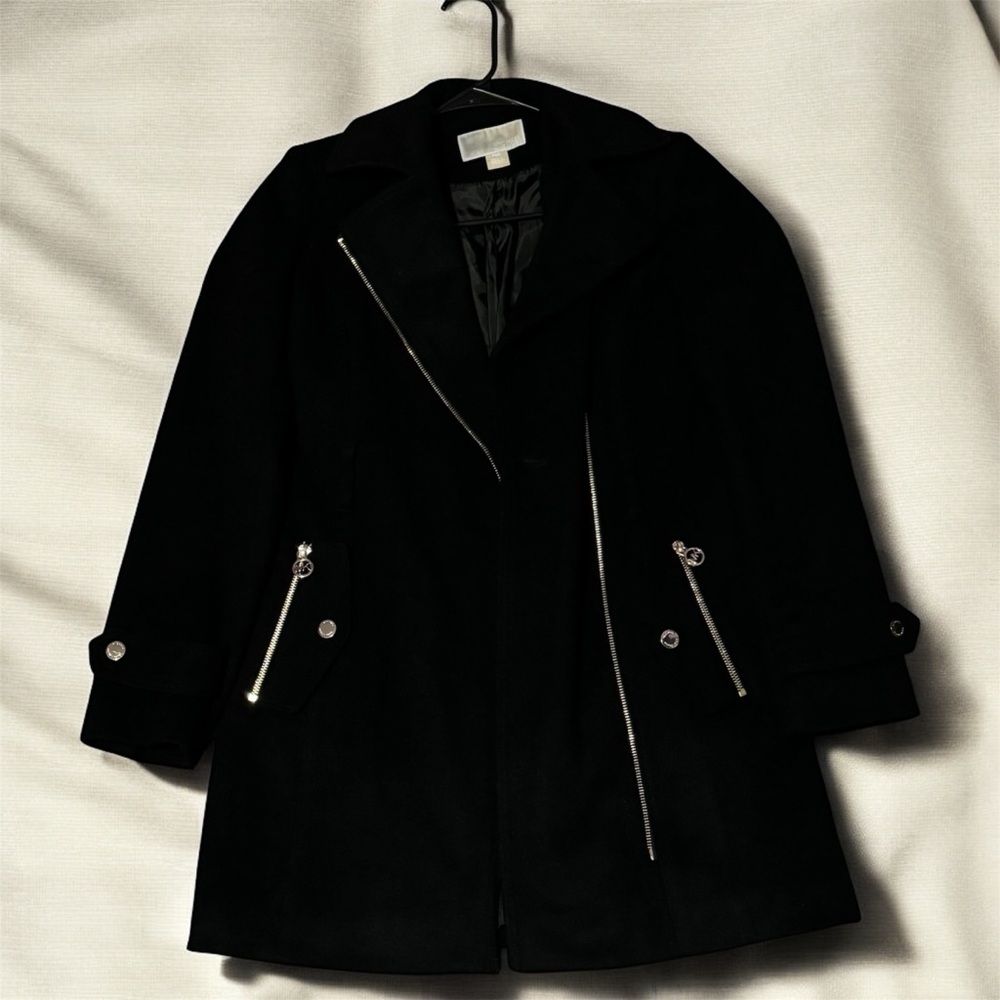 Micheal Kors black coat